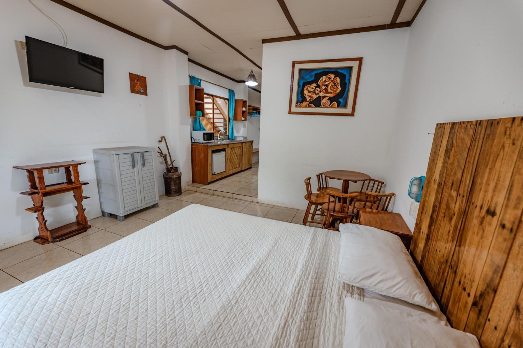 Hotel Nantu Hosteria Puerto López エクステリア 写真