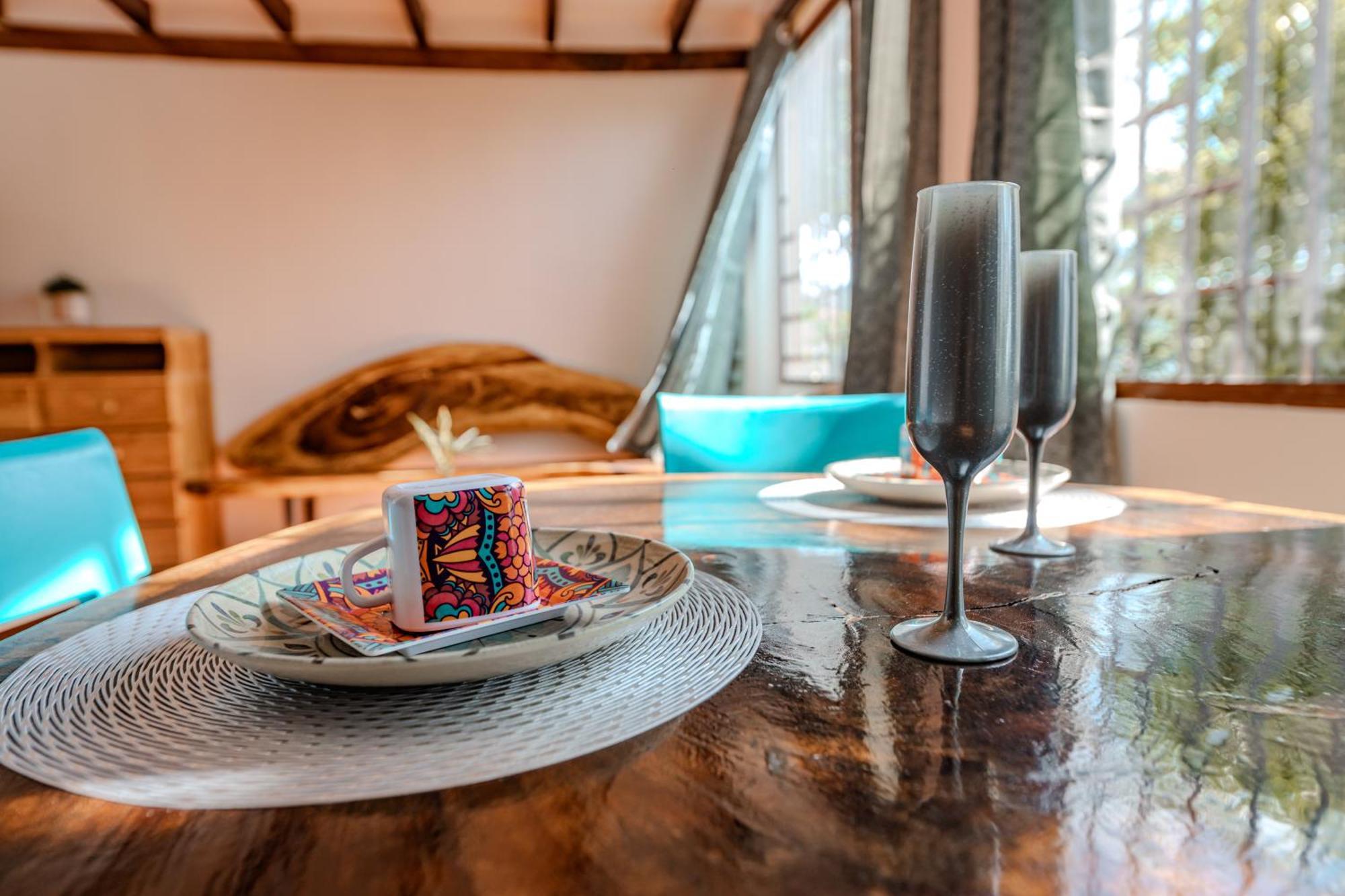 Hotel Nantu Hosteria Puerto López エクステリア 写真