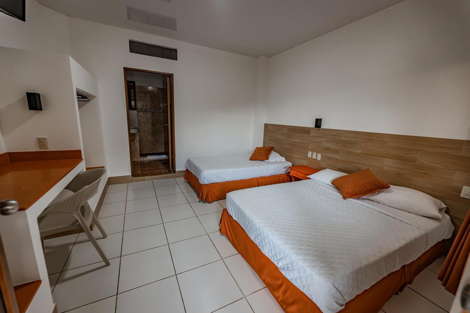 Hotel Nantu Hosteria Puerto López エクステリア 写真