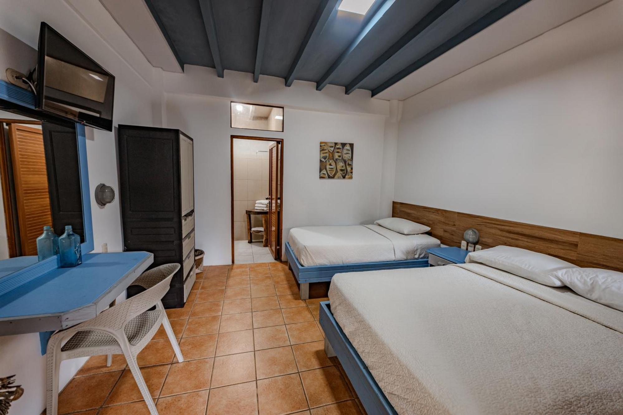 Hotel Nantu Hosteria Puerto López エクステリア 写真
