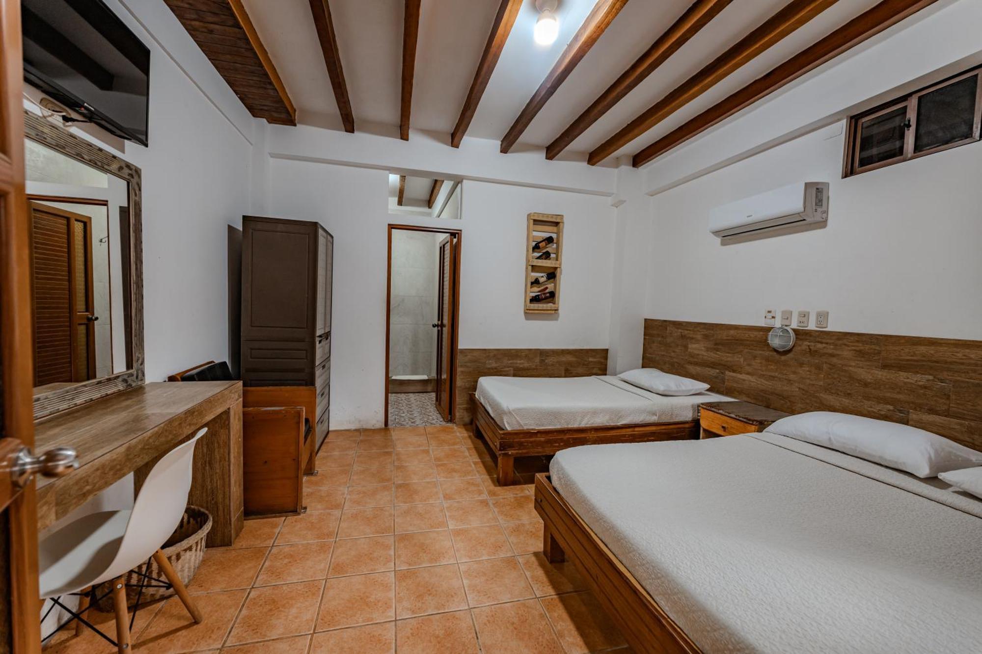 Hotel Nantu Hosteria Puerto López エクステリア 写真